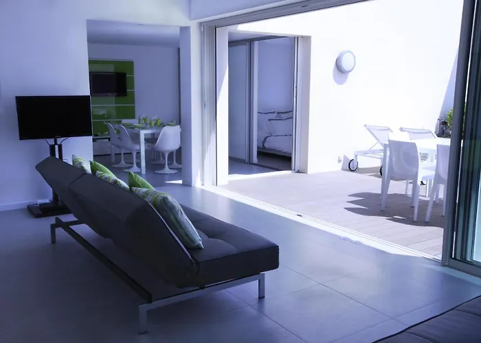 Design - Superb Seaviews - 70m2 - Large Terrace - Pool - No Extra Costs